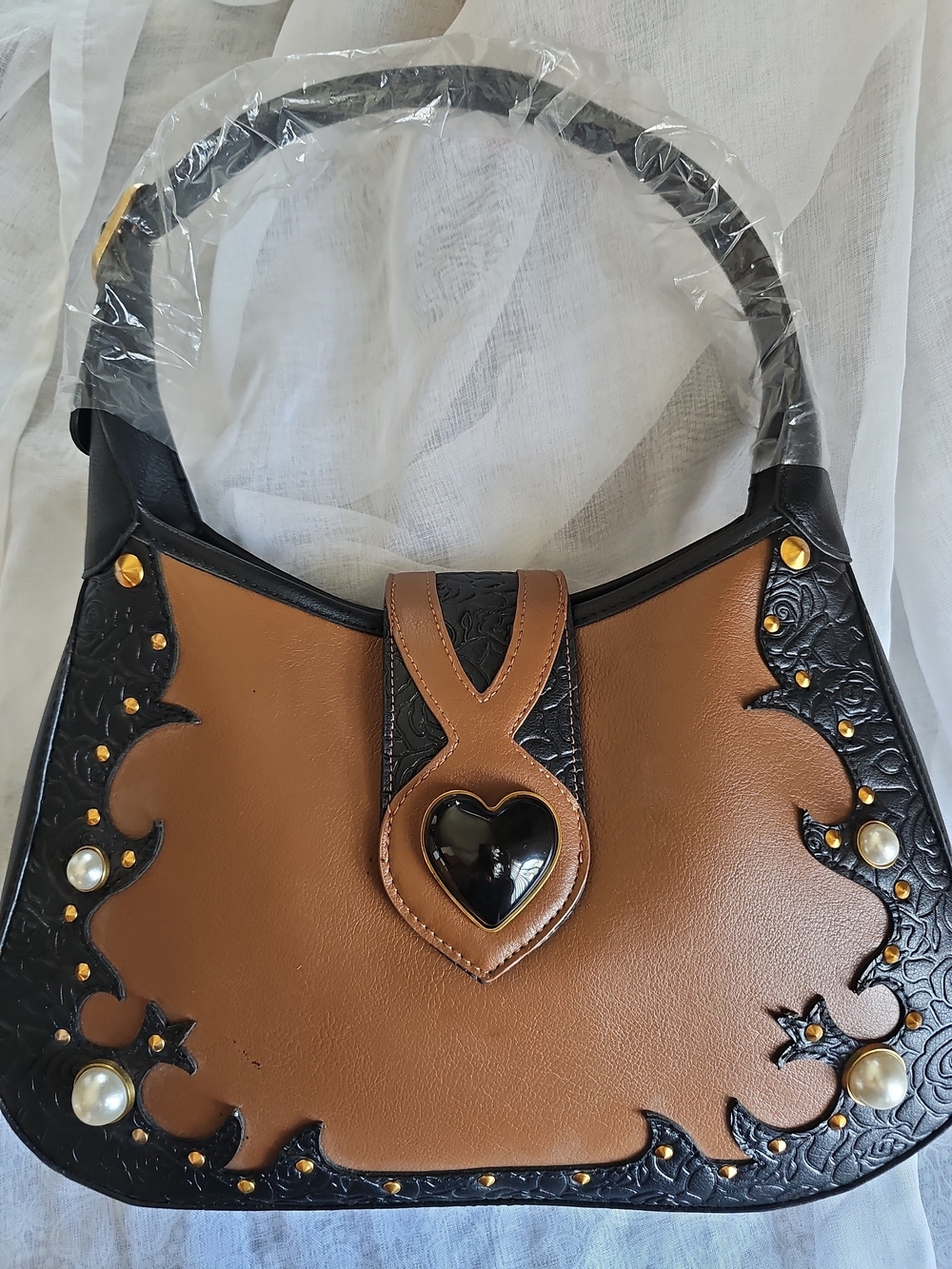 Black & Tan Heart Detail Shoulder Bag by Betsey Jonhson